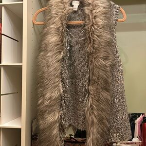 Chicos sweater vest with faux fur